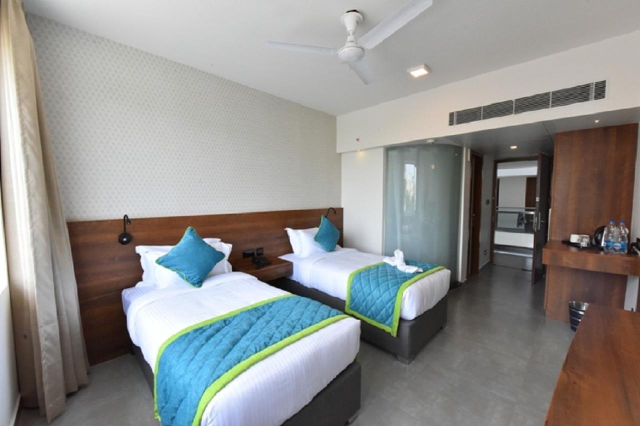 Vivid A Boutique Hotel Tiruchirappalli Exterior photo