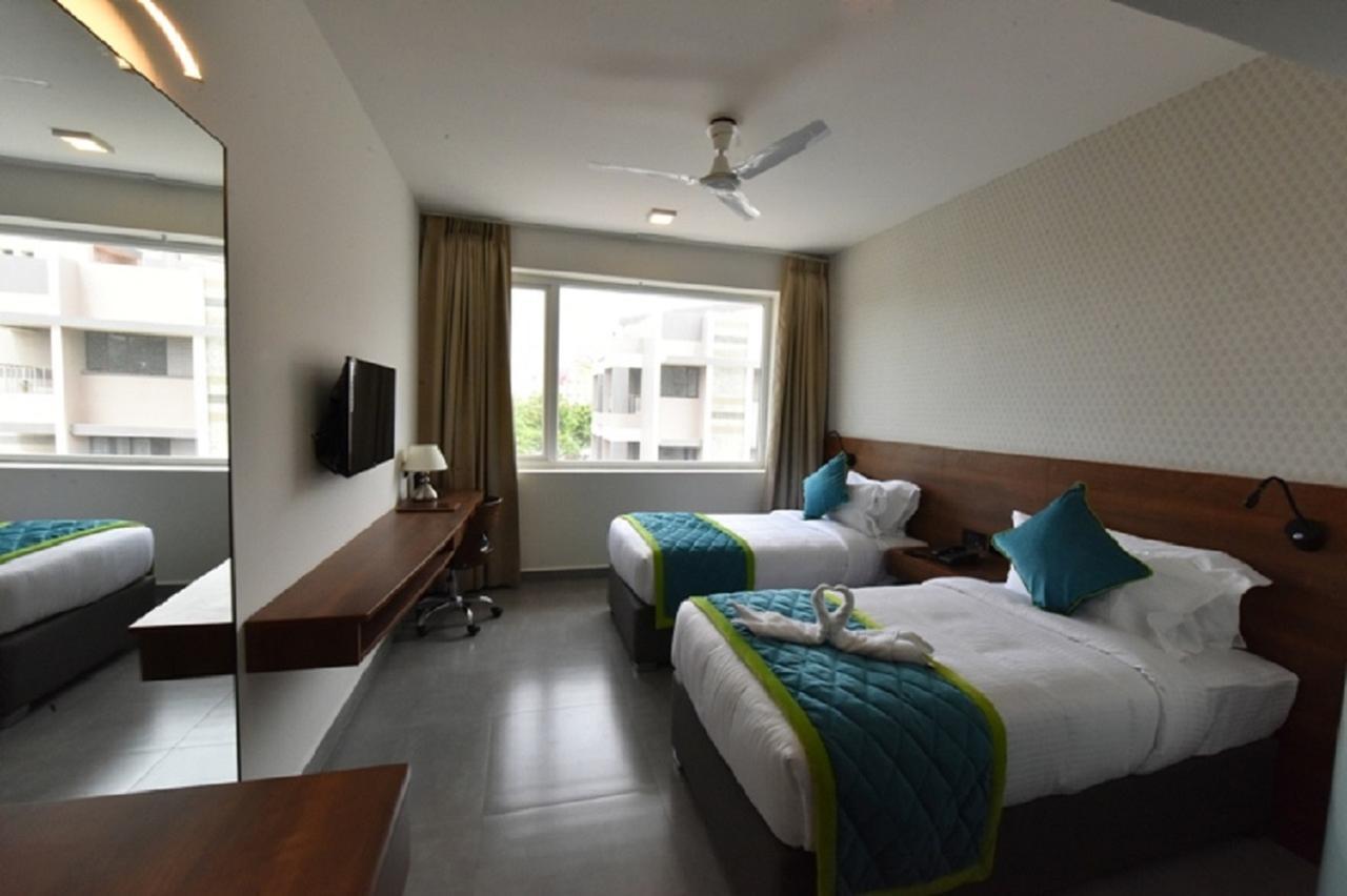 Vivid A Boutique Hotel Tiruchirappalli Exterior photo