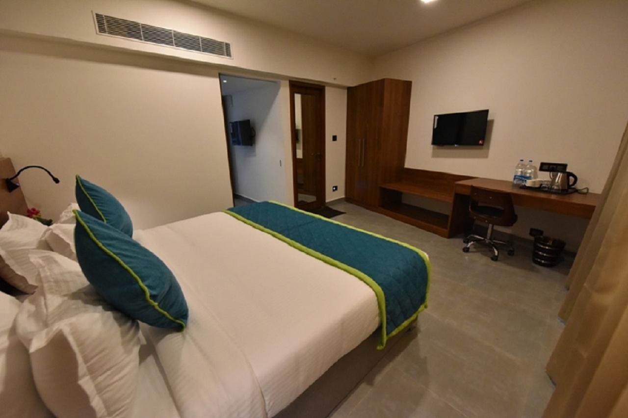 Vivid A Boutique Hotel Tiruchirappalli Exterior photo